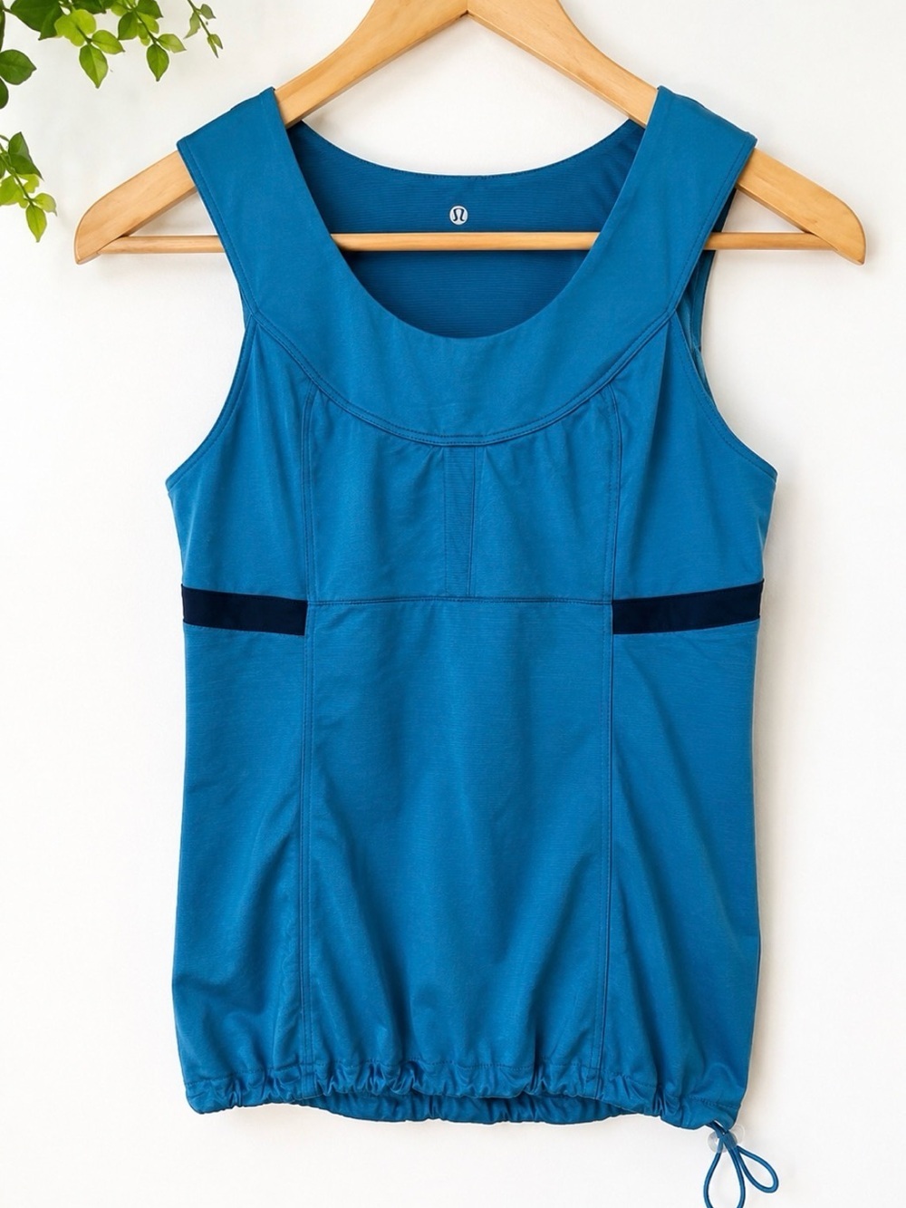 Lululemon Run Tank Top Size 10 | Built-In Bra | Racerback |Adjustable Hem | Teal